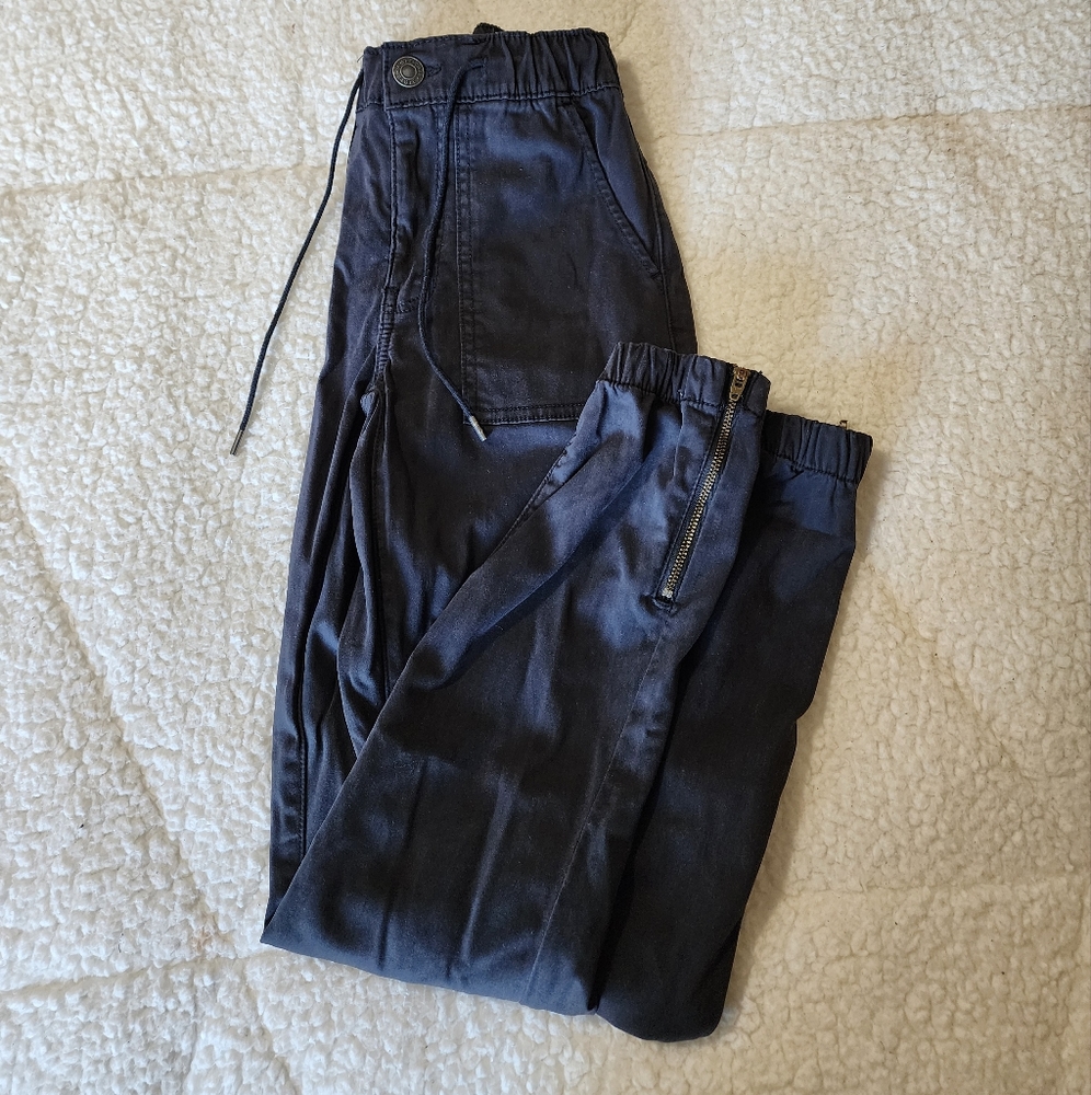 American Eagle Joggers
